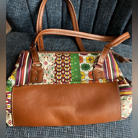 Unique Pattern Relic Shoulder Bag - Picture 2 of 5
